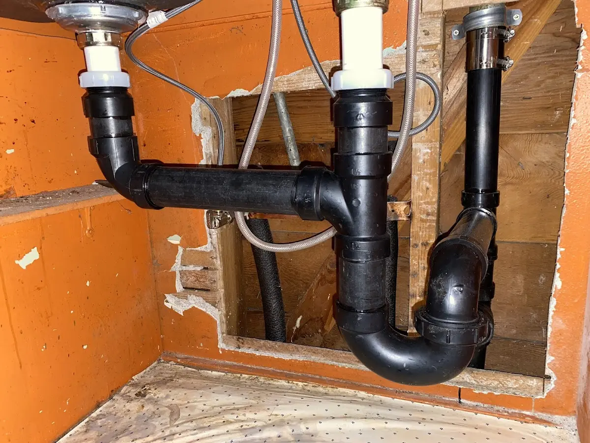 Professional Pipe Bursting equipment and tools on the job in Bardmoor